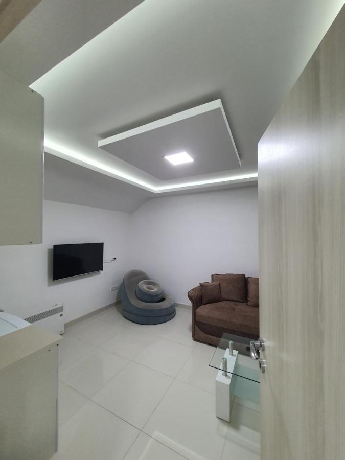 Apartman Tolosi 2 Podgorica Exterior foto